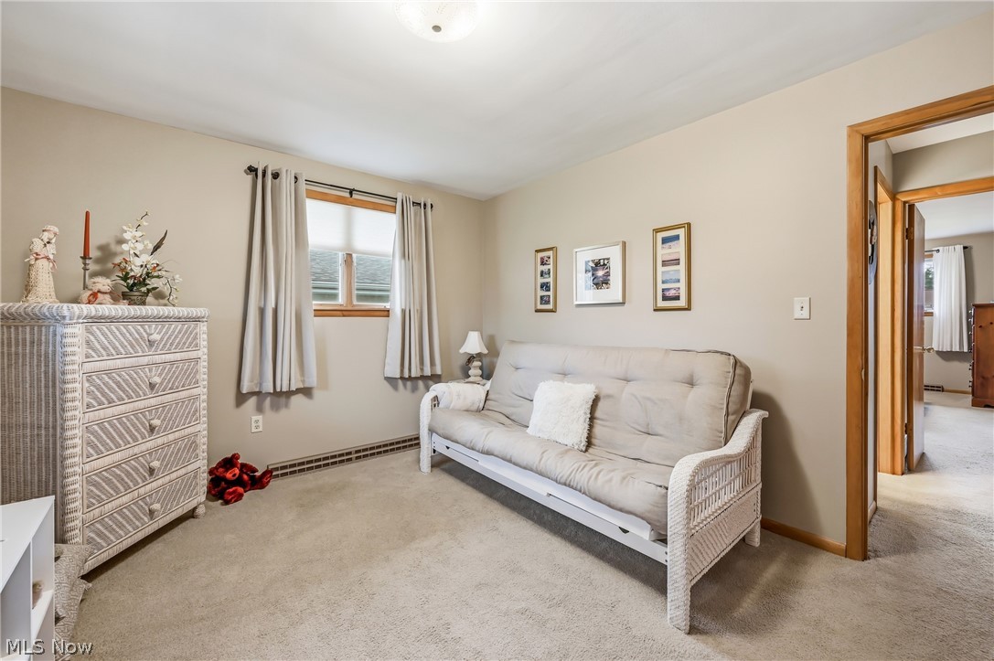 2076 Glenn Drive NE Warren OH 44483