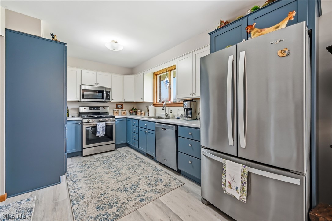 2076 Glenn Drive NE Warren OH 44483