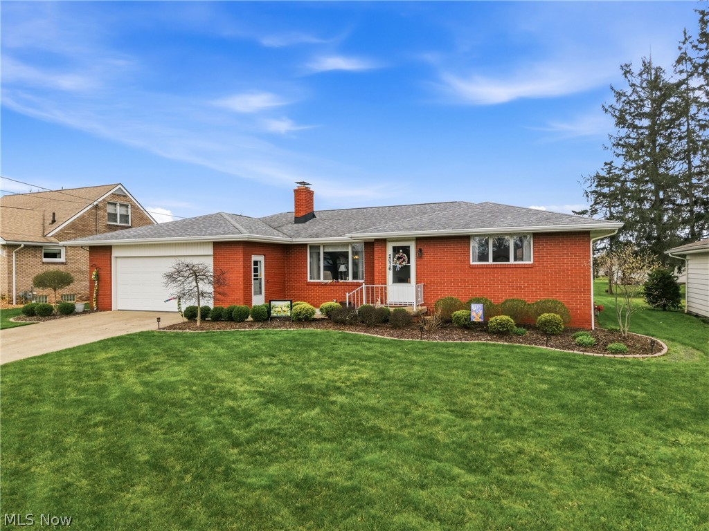 2076 Glenn Drive NE Warren OH 44483