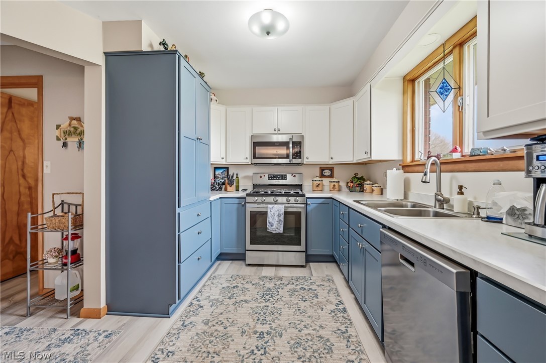 2076 Glenn Drive NE Warren OH 44483