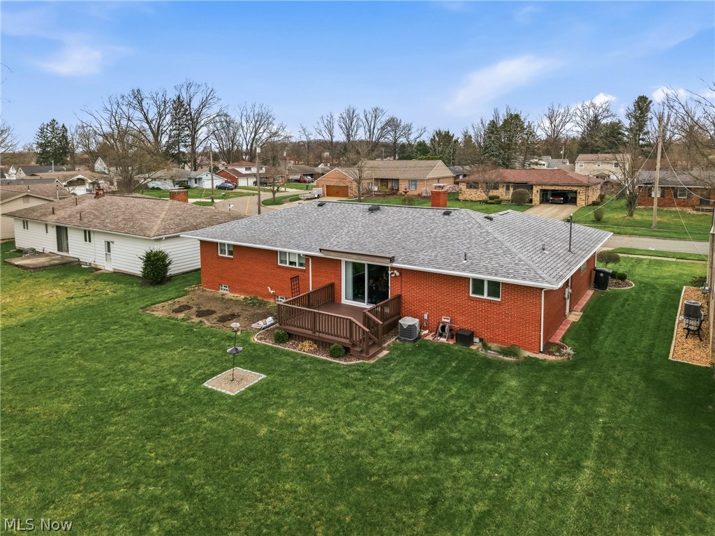 2076 Glenn Drive NE Warren OH 44483