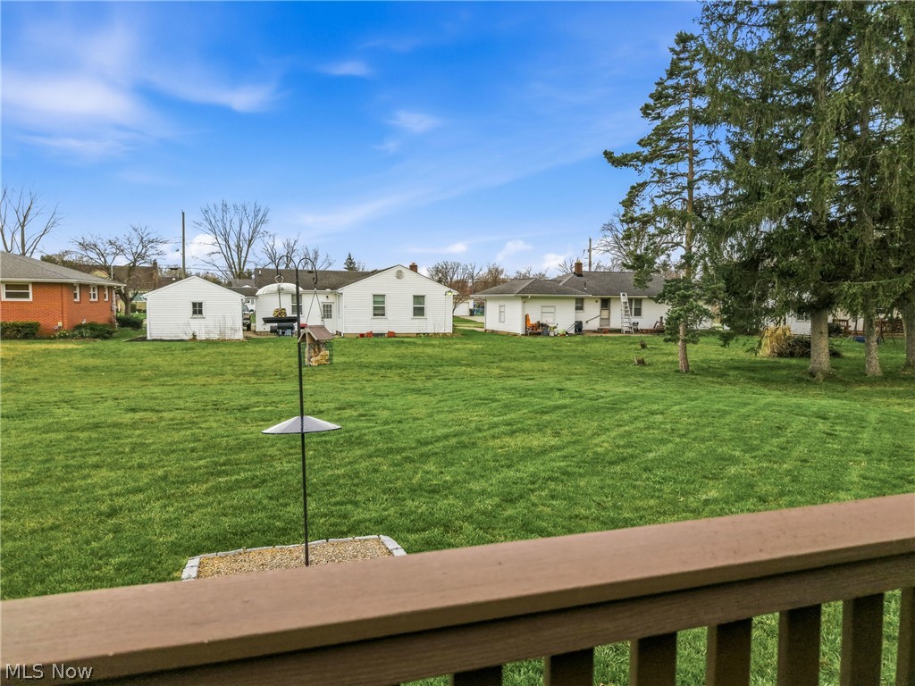 2076 Glenn Drive NE Warren OH 44483