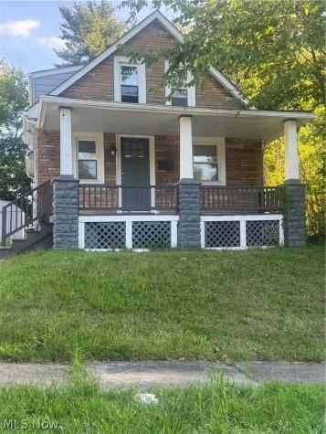14512 Williams Street Maple Heights OH 44137