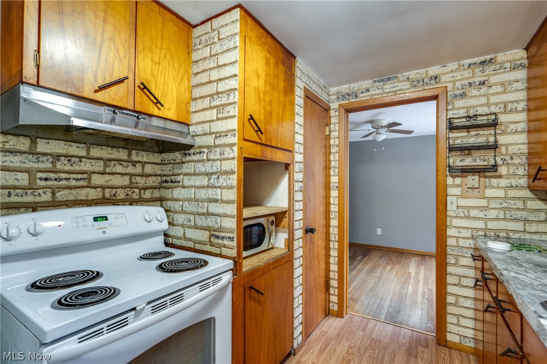 513 Queen Street Minerva OH 44657