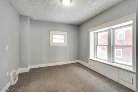 2100 12th Street SW Akron OH 44314