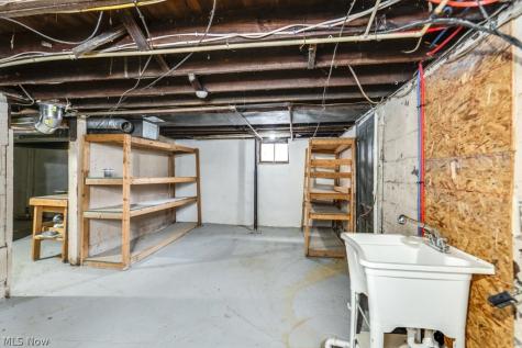 2100 12th Street SW Akron OH 44314