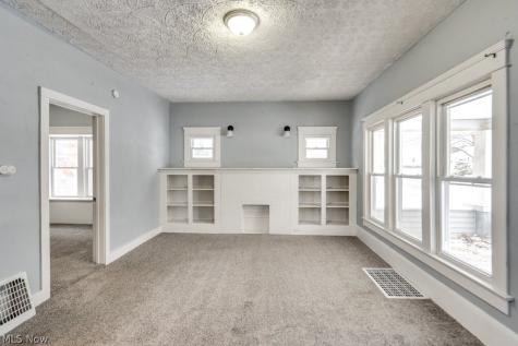 2100 12th Street SW Akron OH 44314