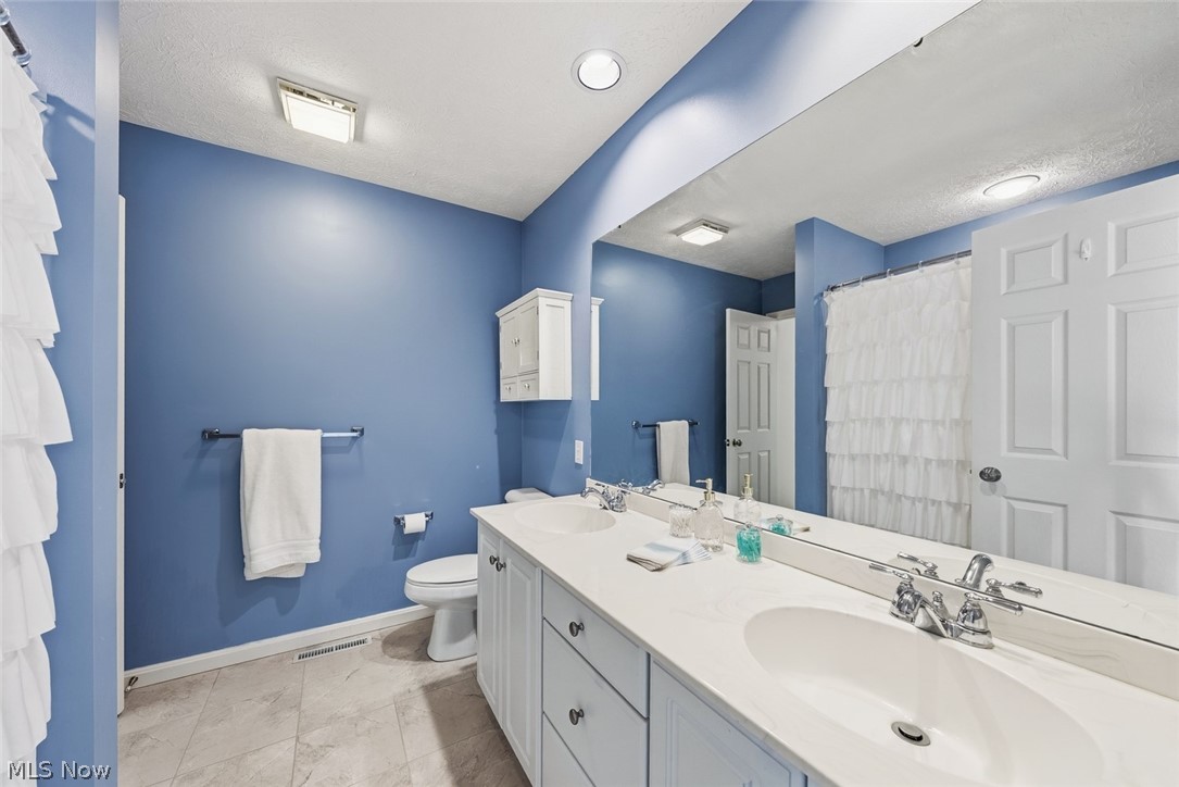 31729 Commodore Court Avon Lake OH 44012