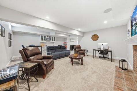 31729 Commodore Court Avon Lake OH 44012