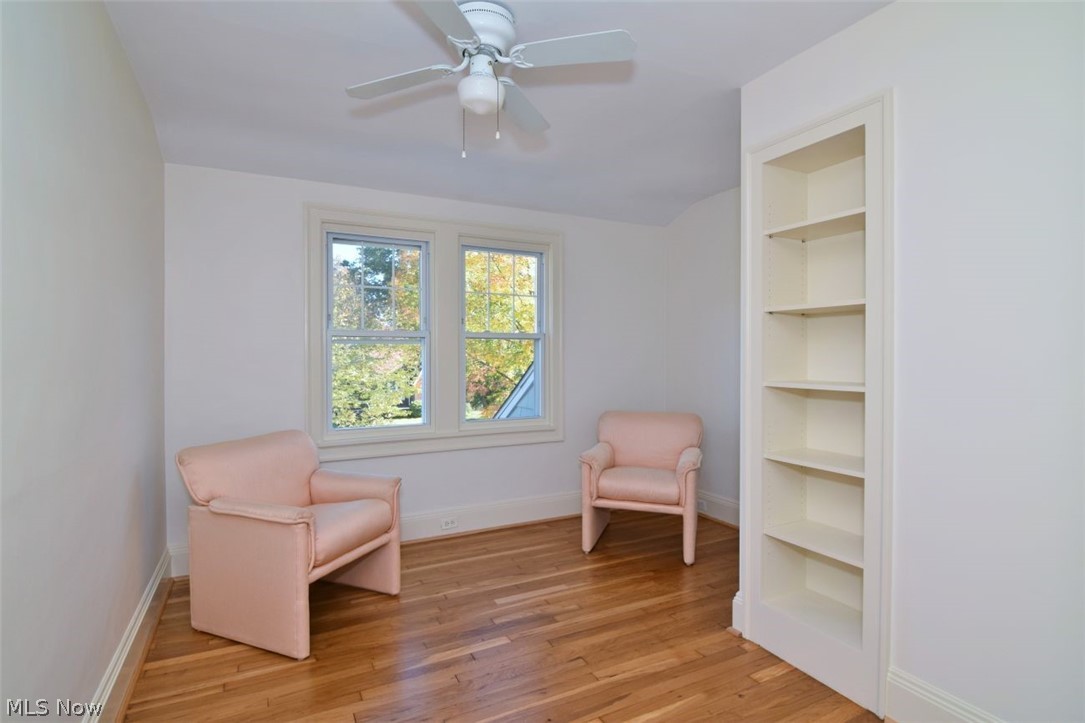 156 E 208 Street Euclid OH 44123