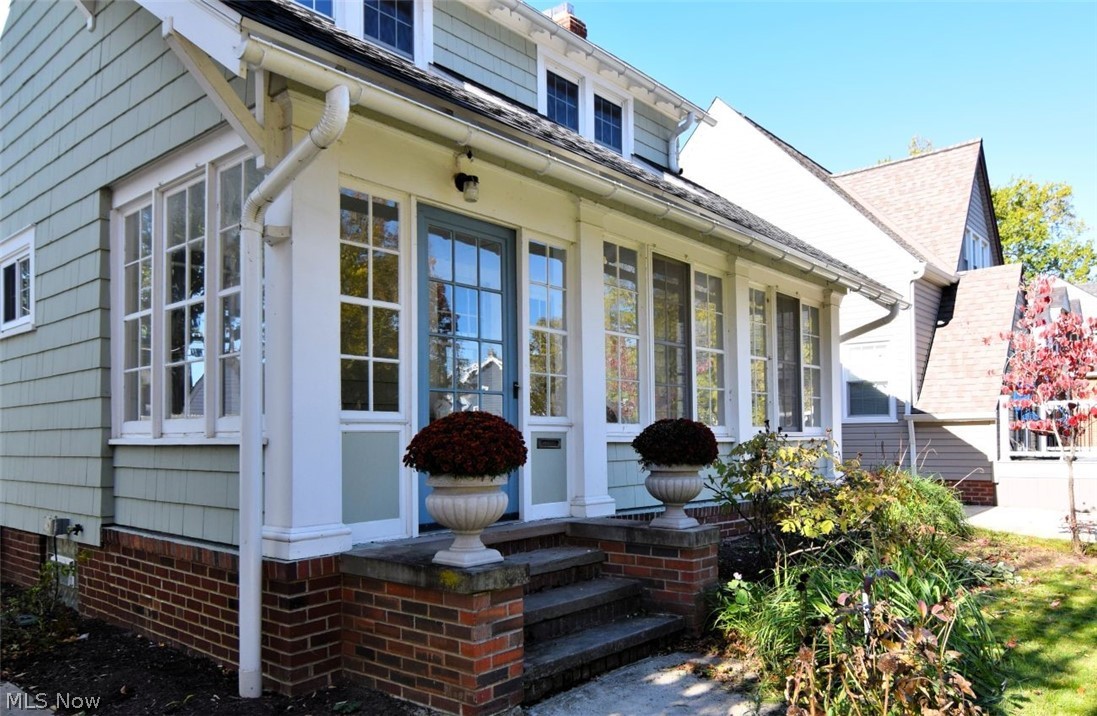 156 E 208 Street Euclid OH 44123