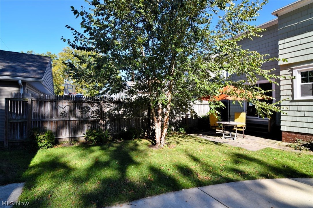 156 E 208 Street Euclid OH 44123