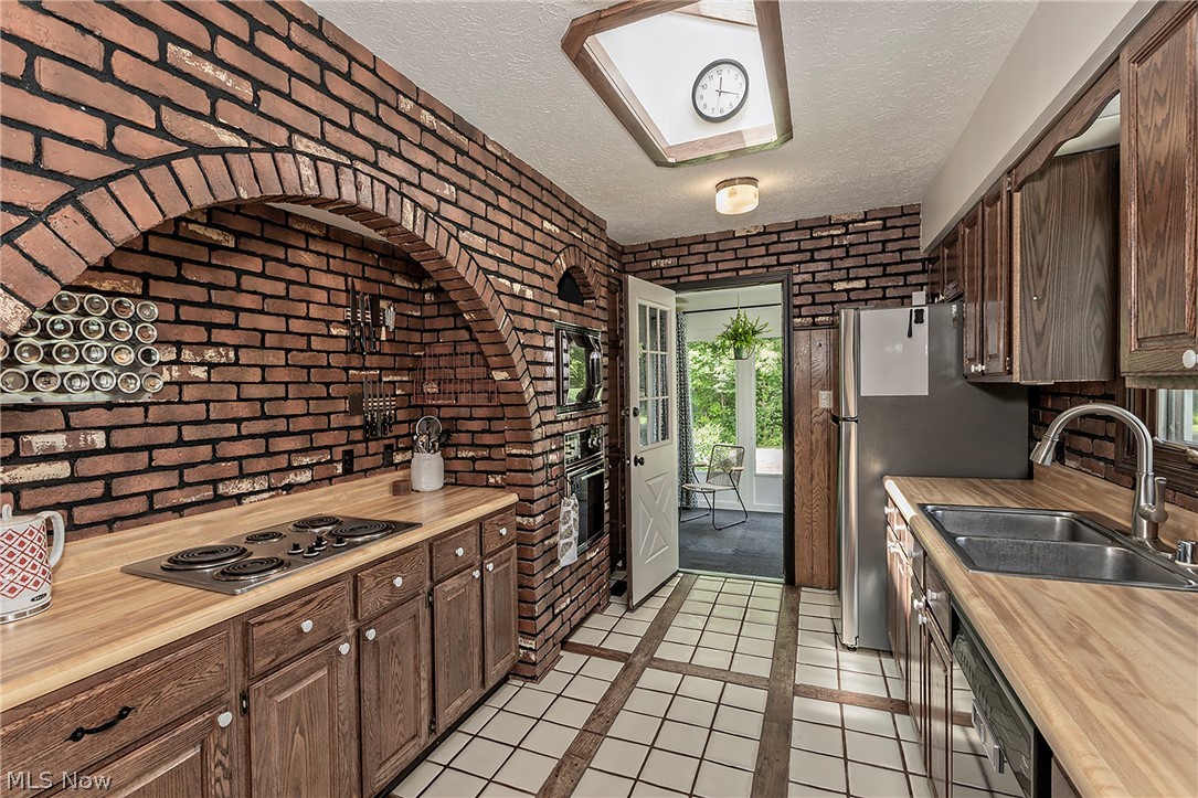 11292 Butternut Road Chardon OH 44024