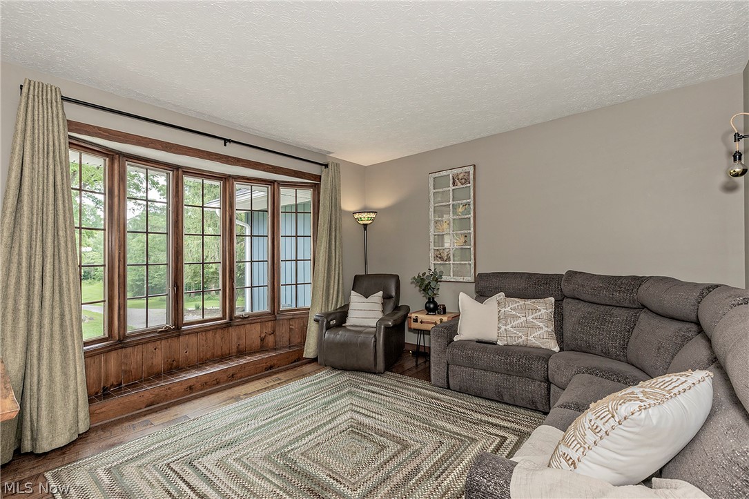 11292 Butternut Road Chardon OH 44024