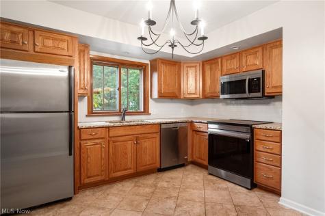 27026 Osborn Road Bay Village OH 44140