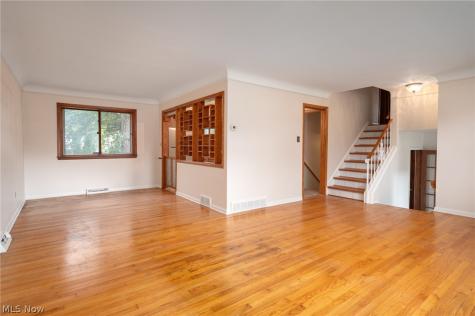 27026 Osborn Road Bay Village OH 44140