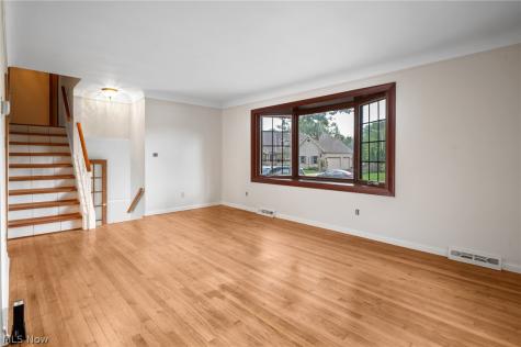 27026 Osborn Road Bay Village OH 44140