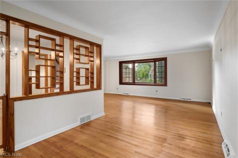 27026 Osborn Road Bay Village OH 44140