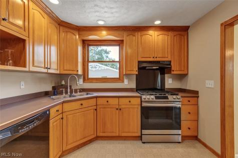 4107 Torrington Avenue Parma OH 44134