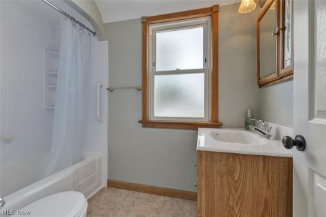 4107 Torrington Avenue Parma OH 44134