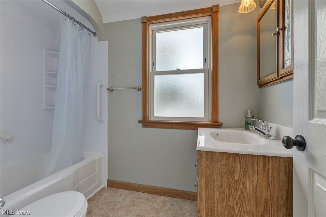 4107 Torrington Avenue Parma OH 44134