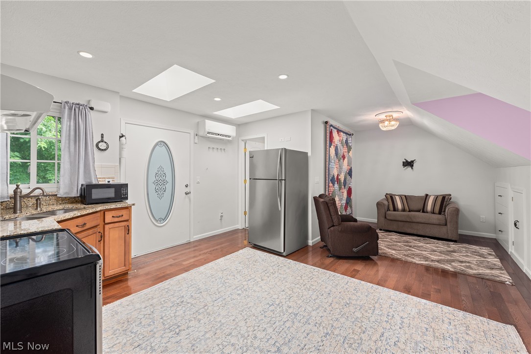 27200 Fullerwood Drive Euclid OH 44132