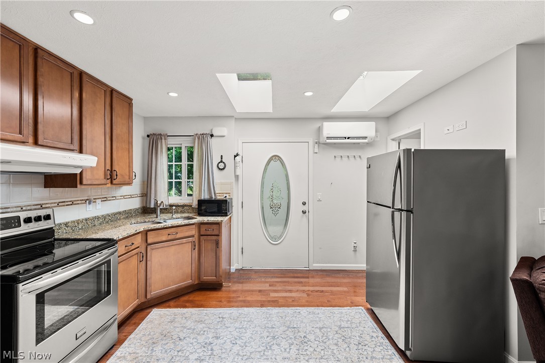 27200 Fullerwood Drive Euclid OH 44132