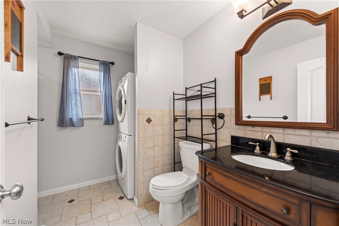 27200 Fullerwood Drive Euclid OH 44132