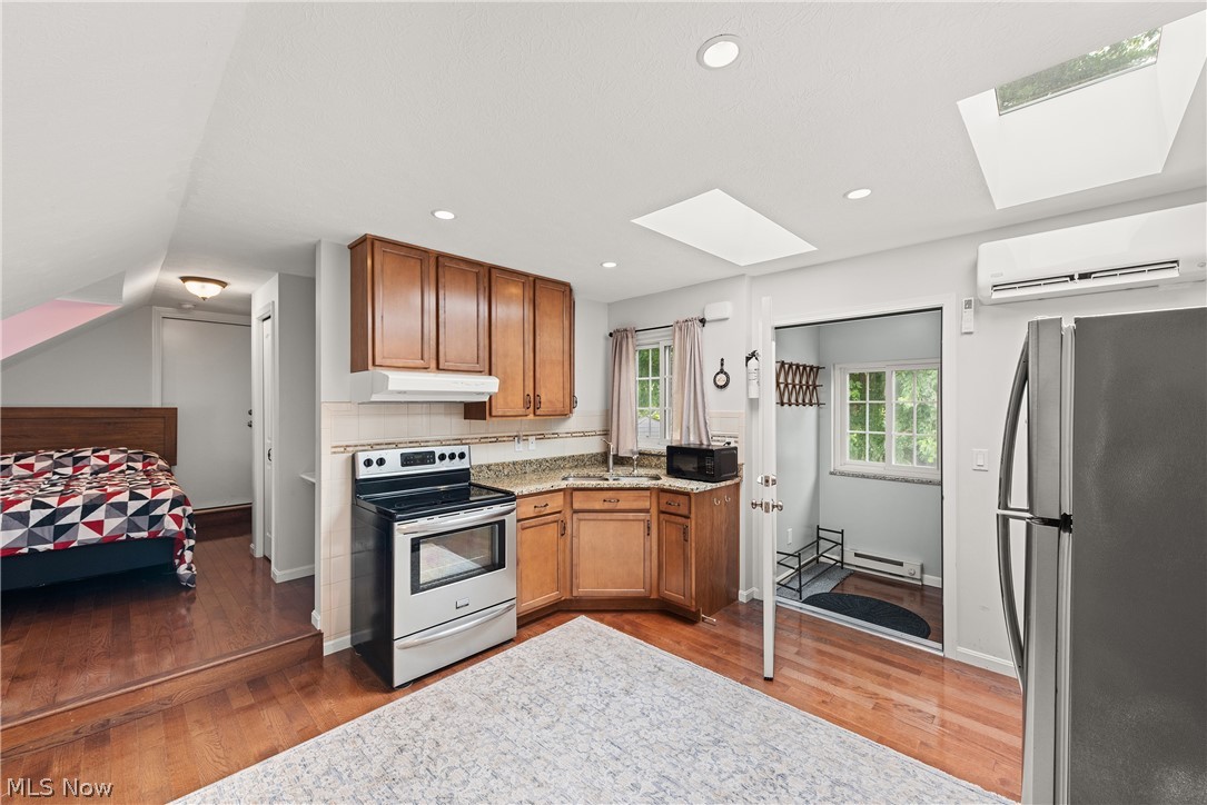 27200 Fullerwood Drive Euclid OH 44132