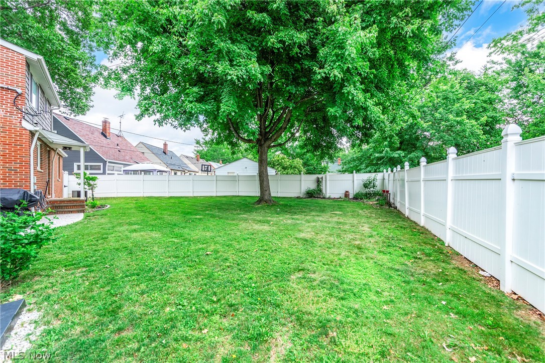27200 Fullerwood Drive Euclid OH 44132