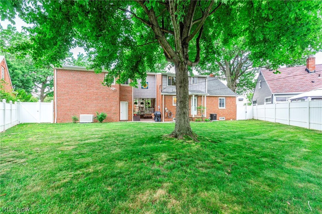 27200 Fullerwood Drive Euclid OH 44132