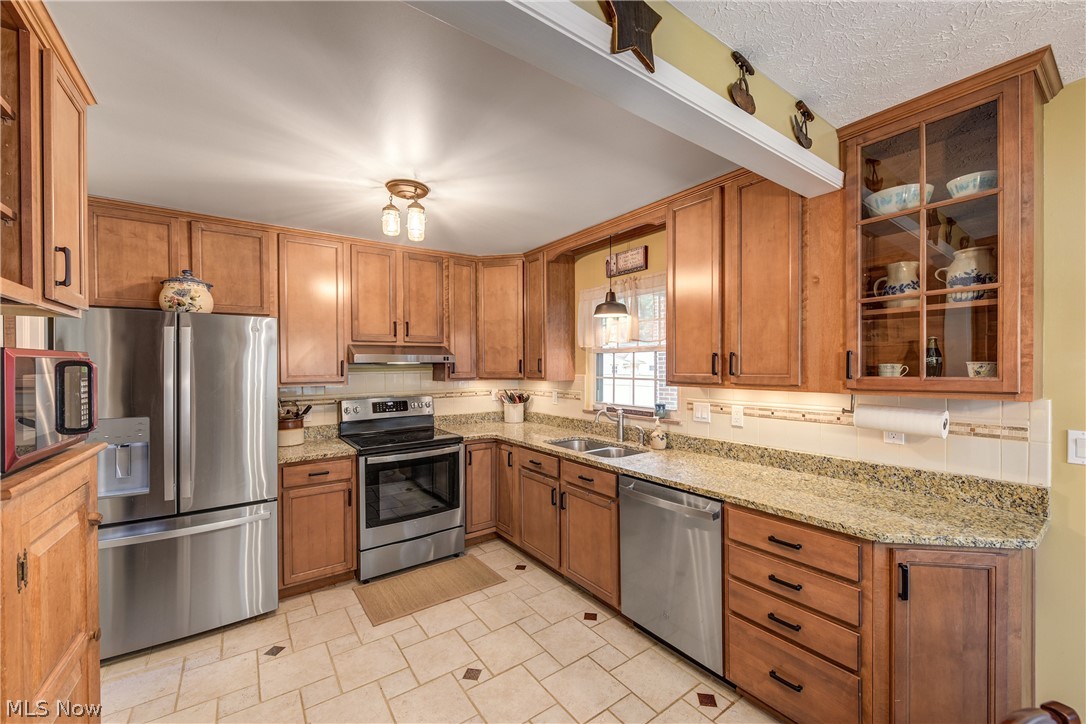27200 Fullerwood Drive Euclid OH 44132