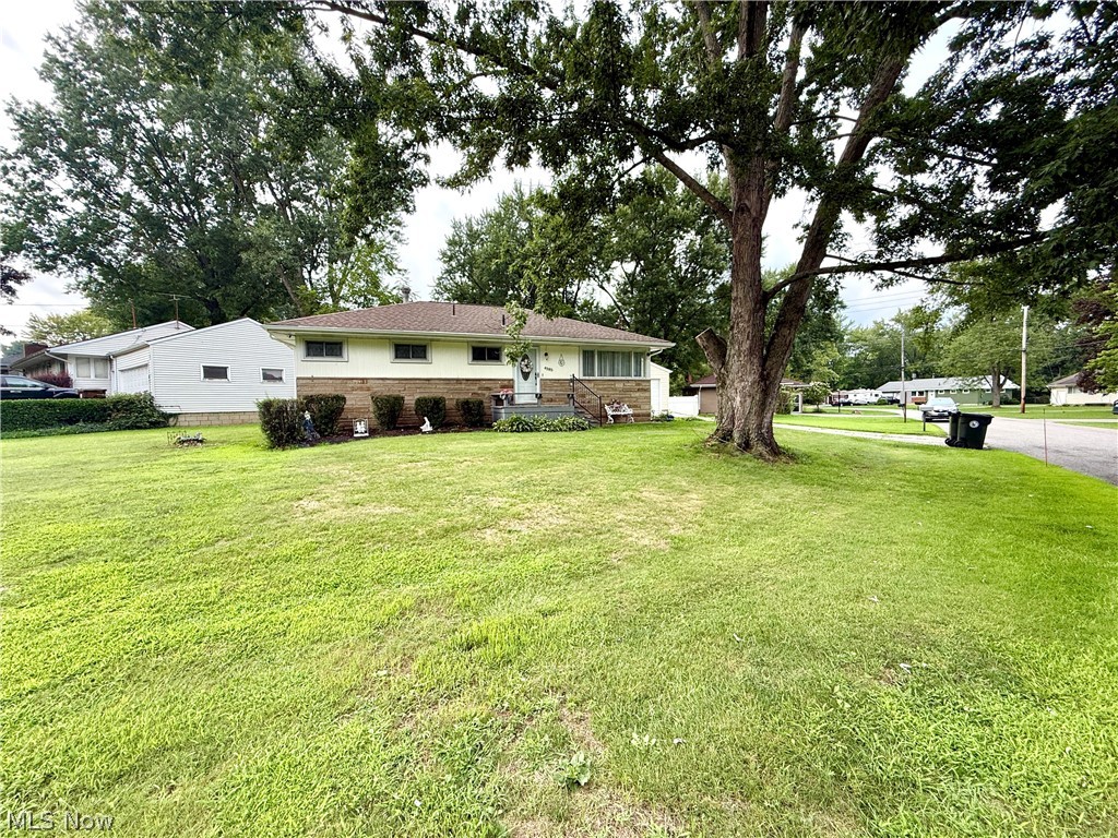 4385 Stoneybrook Drive SE Warren OH 44484