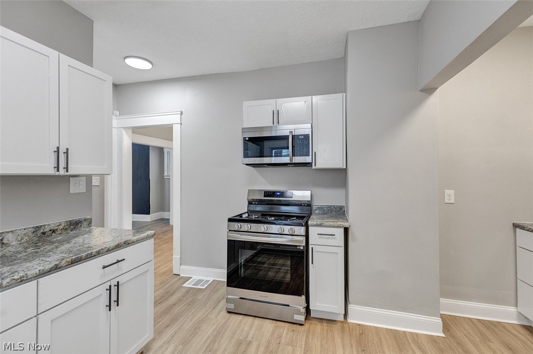 9013 Empire Avenue Cleveland OH 44108