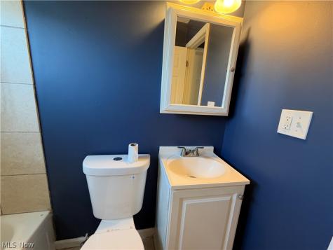 4628 E 173rd Street Cleveland OH 44128