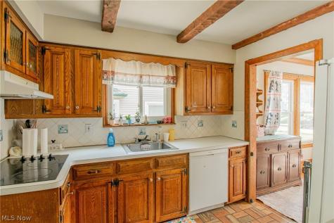 706 Crestview Avenue Akron OH 44320