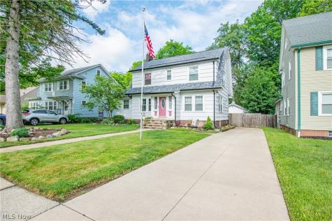 706 Crestview Avenue Akron OH 44320