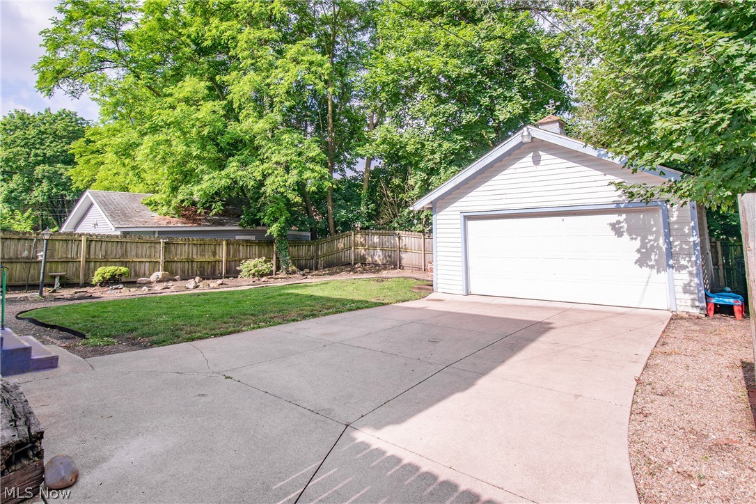 706 Crestview Avenue Akron OH 44320