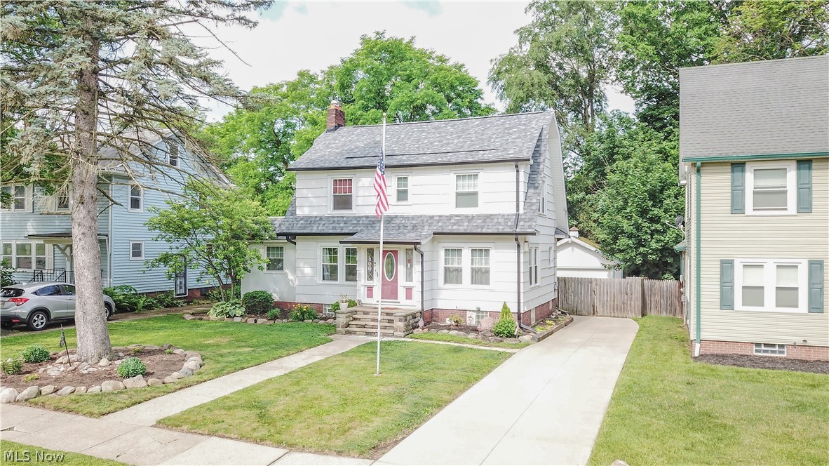 706 Crestview Avenue Akron OH 44320