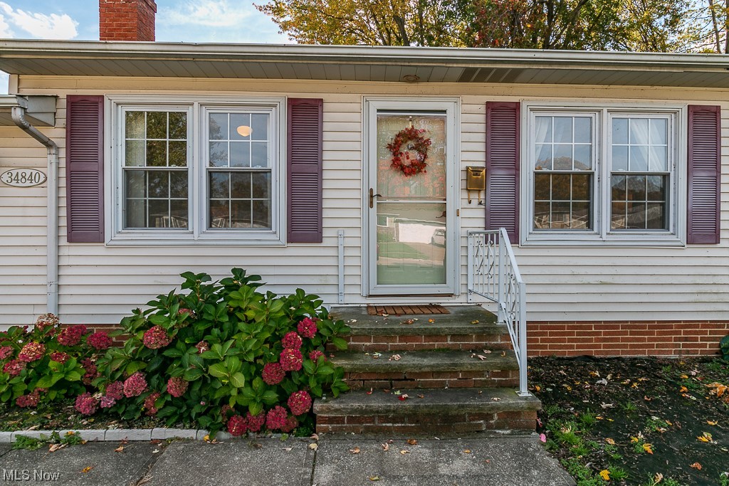 34840 Iris Lane Eastlake OH 44095