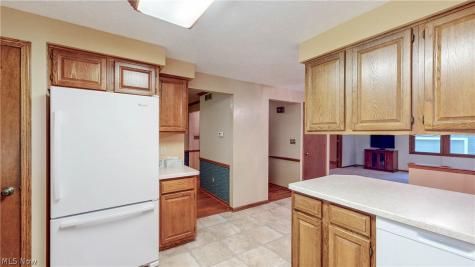 3846 Golden Wood Way Uniontown OH 44685