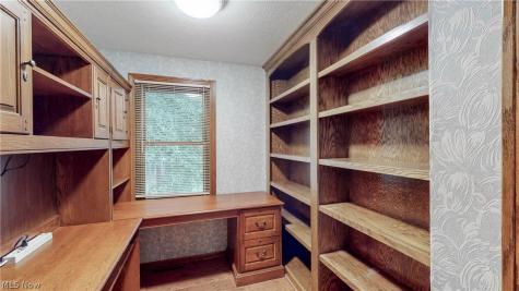 3846 Golden Wood Way Uniontown OH 44685
