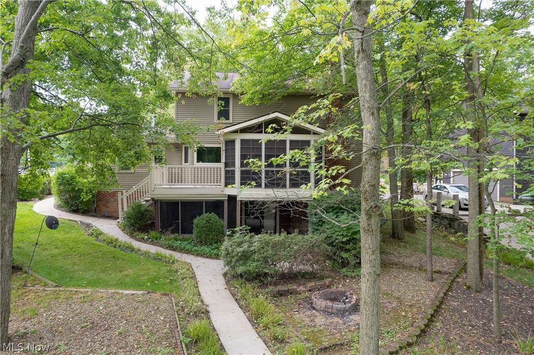 3846 Golden Wood Way Uniontown OH 44685