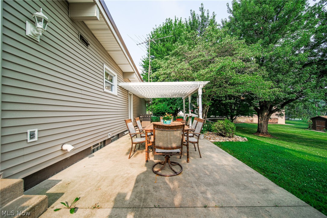 14104 Nussbaum Road Dalton OH 44618
