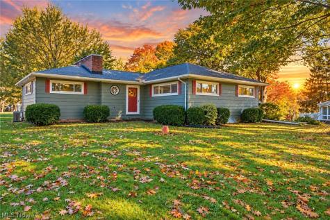 1315 Grove Street NE Canton OH 44721