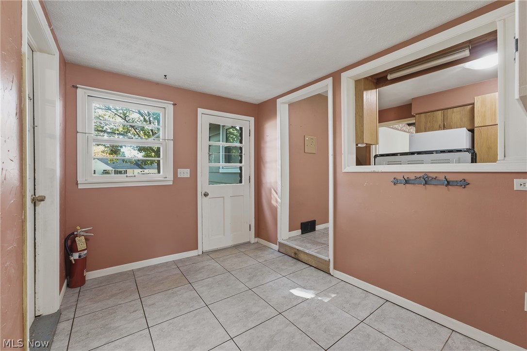 1315 Grove Street NE Canton OH 44721