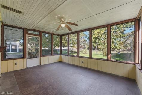 1315 Grove Street NE Canton OH 44721
