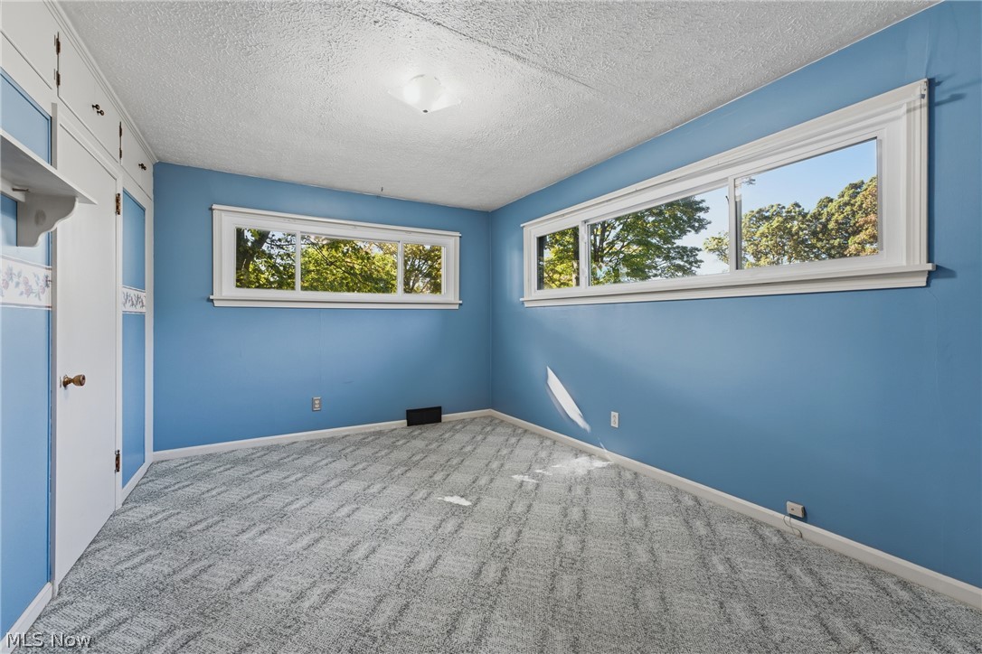 1315 Grove Street NE Canton OH 44721