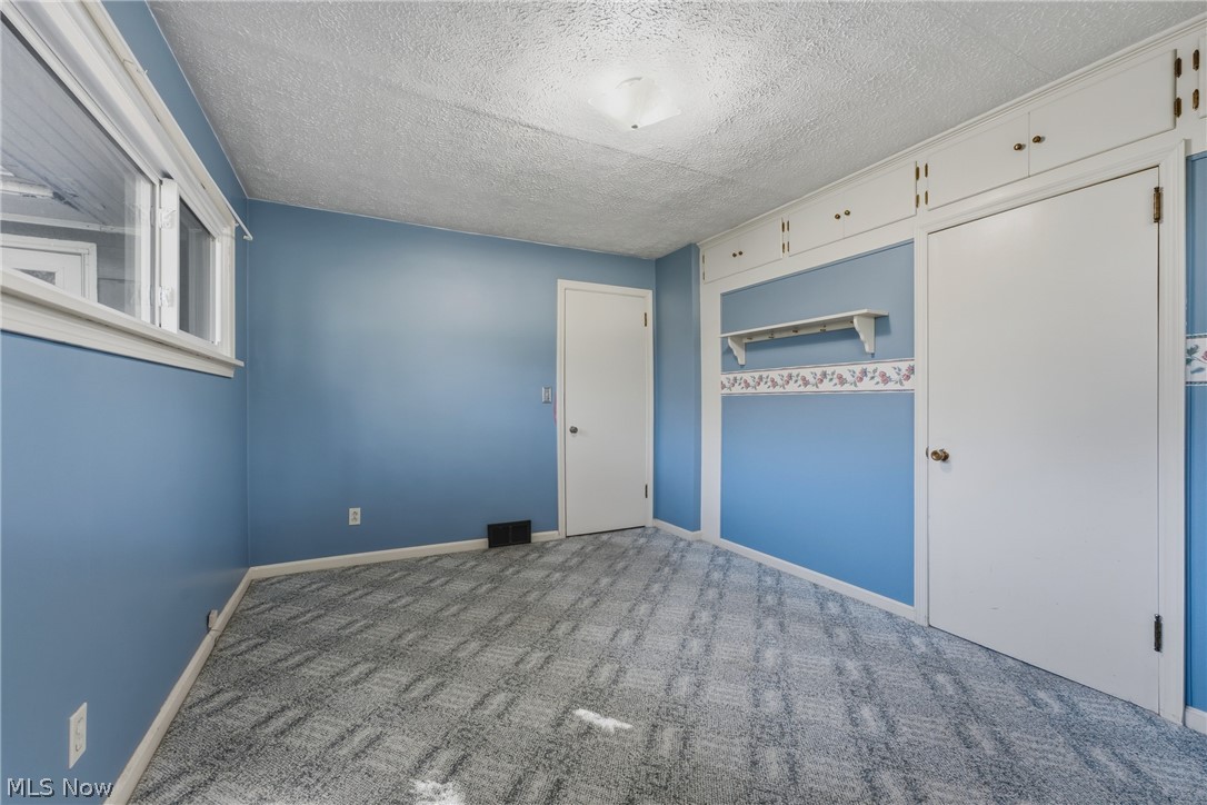 1315 Grove Street NE Canton OH 44721