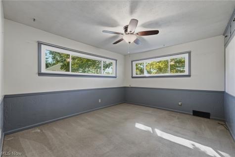 1315 Grove Street NE Canton OH 44721